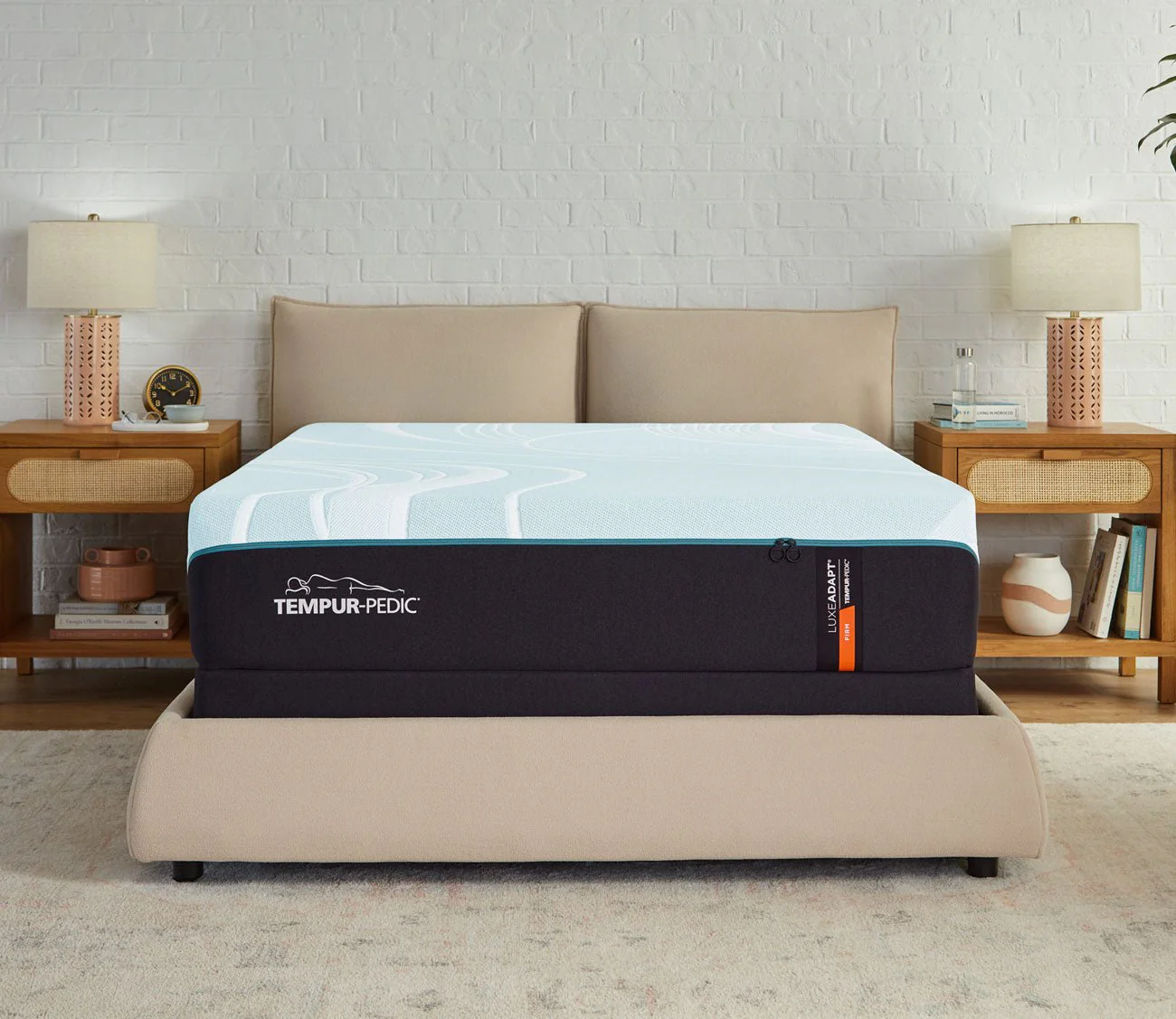 tempur pedic TEMPUR-LuxeAdapt Medium Hybrid 2.0 Twin XL mattress, front view