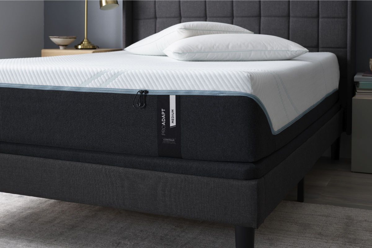 tempur pedic TEMPUR-ProAdapt Medium Contour 1.0 King mattress, front view
